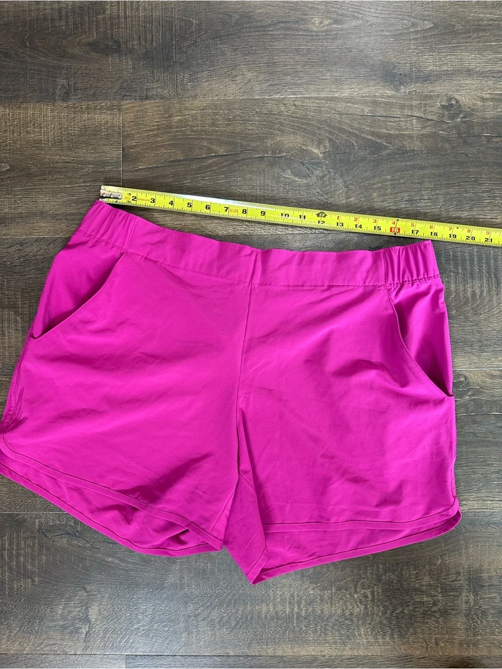 Columbia Women Magenta Performance Shorts Sx XL Omni-Shield Quick Dry Althletic - Picture 2 of 8